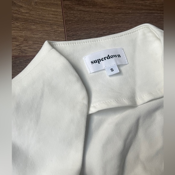 Revolve: Superdown - Frasier top in white (new) - Picture 6 of 7